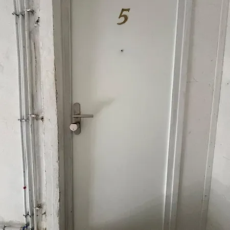 Rustique Chic Proche Centre-ville Apartmán *